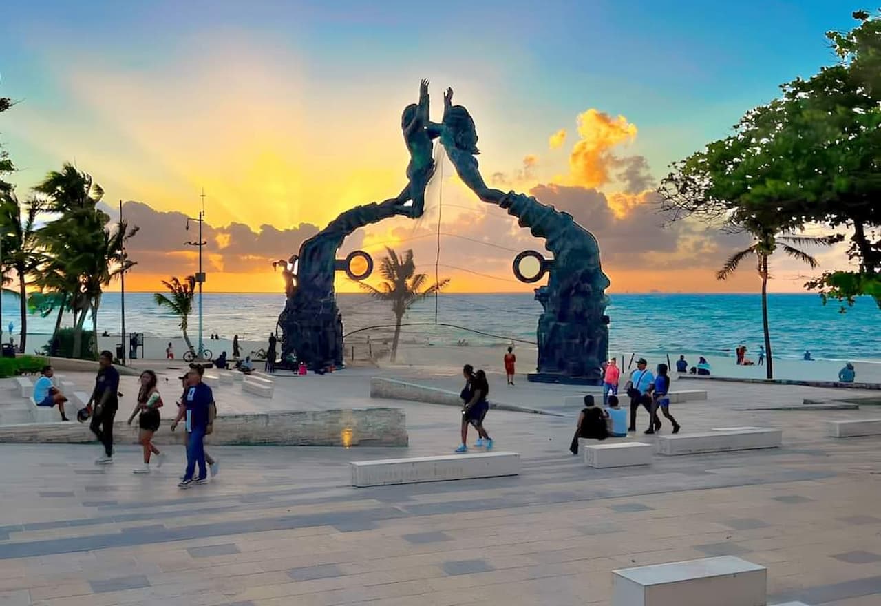 Thumbnail-Para-Atardecer-Playa-Del-Carmen-Por-Rentas y Turismo