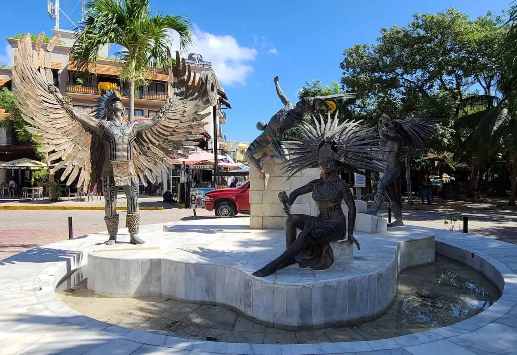 Thumbnail-Para-Estatuas-Mayas-Playa-Del-Carmen-Rentas y Turismo