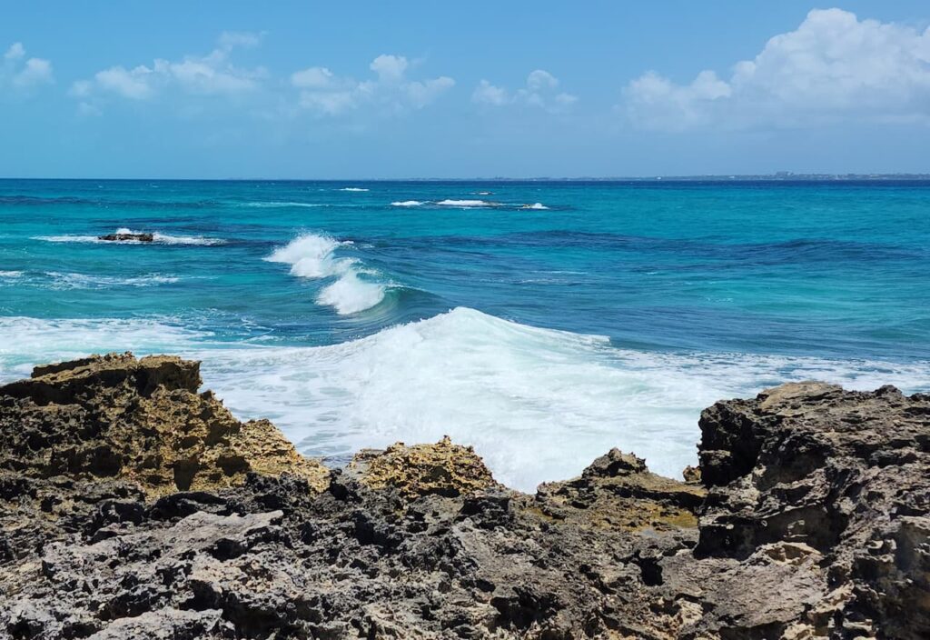 Thumbnail-Para-Vista-Del-Mar-Desde-El-Faro-De-Cancun-Por-Rentas y Turismo
